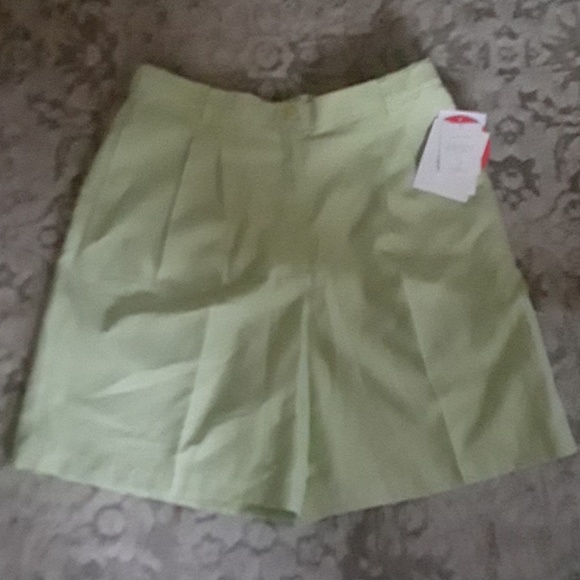 Liz Golf by Liz Claiborne Short (women's) - Picture 1 of 7